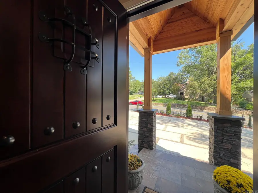 6223 Cantrell Road, Little Rock, AR 72207 - Image #3