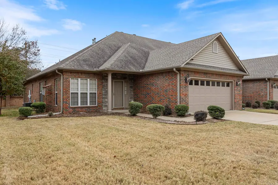 4655 Palm Springs Circle #1, Conway, AR 72034 - Image #2