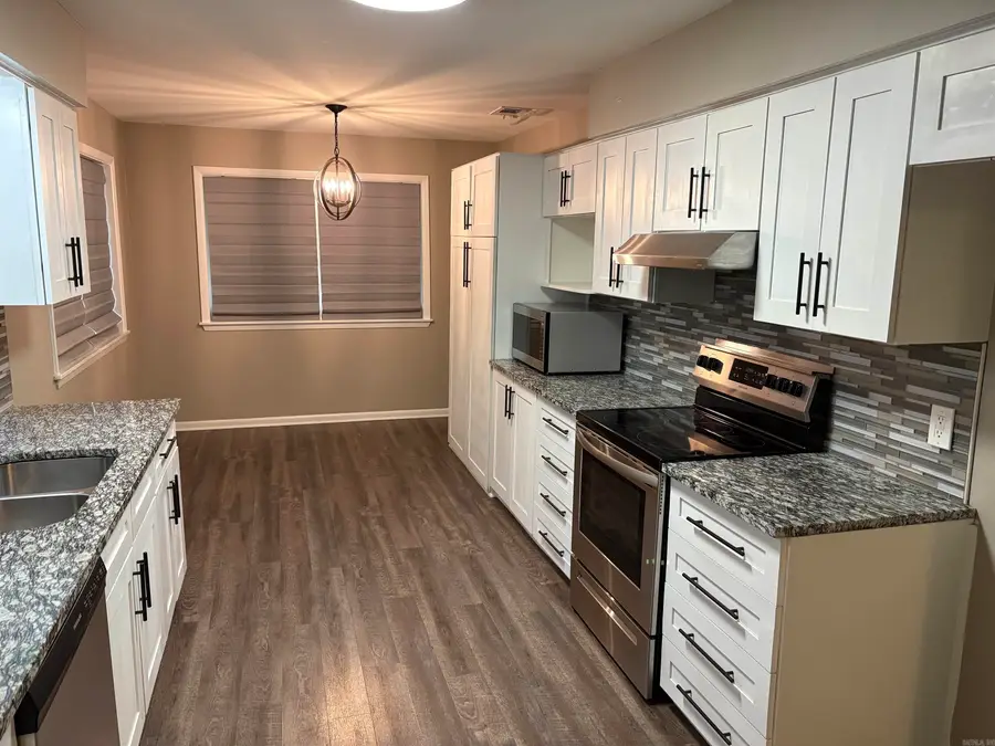 7 Riviera, Conway, AR 72034 - Image #2