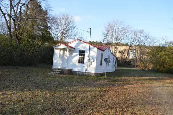 1104 W Searcy Street, Heber Springs, AR 72543