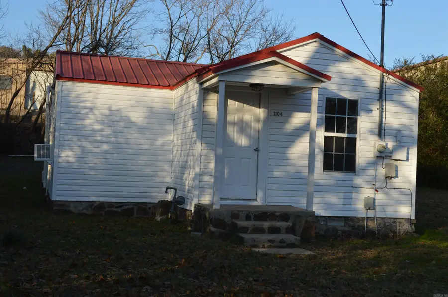 1104 W Searcy Street, Heber Springs, AR 72543 - Image #2