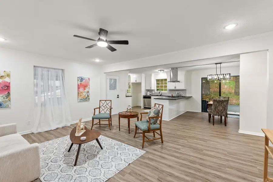 7 Brookfield Cove, Little Rock, AR 72205 - Image #2