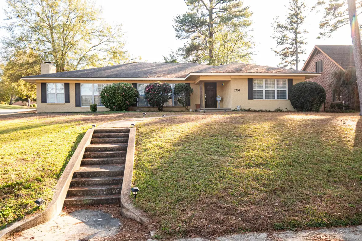 1701 W Cedar St, El Dorado, AR 71730 - Image #1