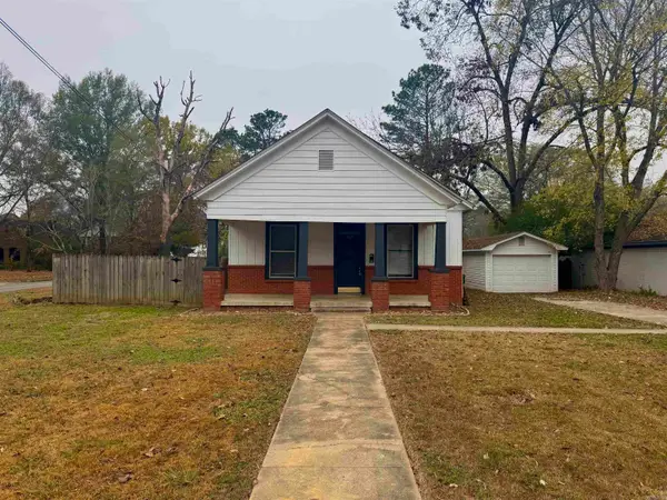 303 Ash Street, Conway, AR 72034