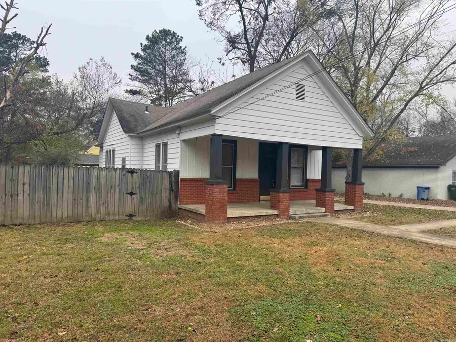 303 Ash Street, Conway, AR 72034 - Image #2