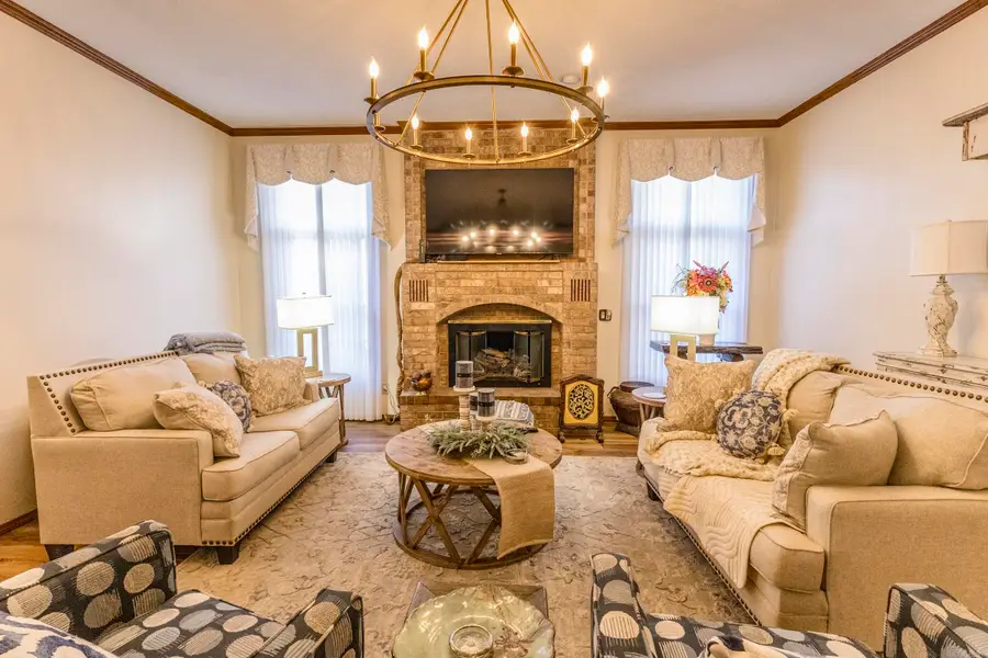 405 Holly Grove Drive, Mountain Home, AR 72653 - Image #2