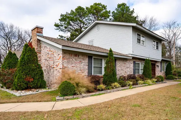 2860 Broadmoor Drive, Conway, AR 72034