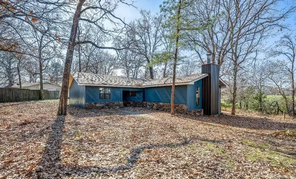 261 Park Circle, Decatur, AR 72722