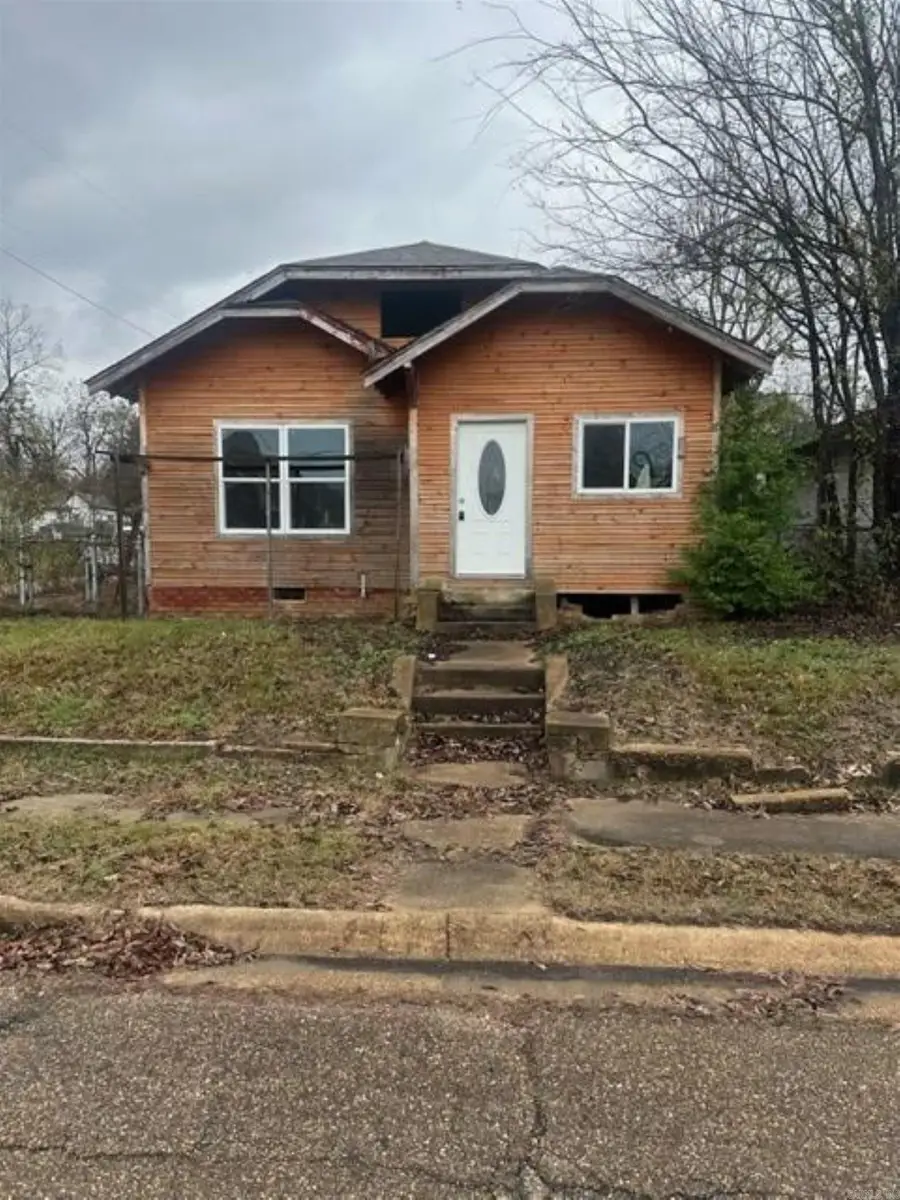 1020 Laurel Street, Texarkana, AR 71854 - Image #2