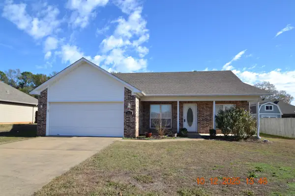3418 Lacross Drive, Bryant, AR 72022