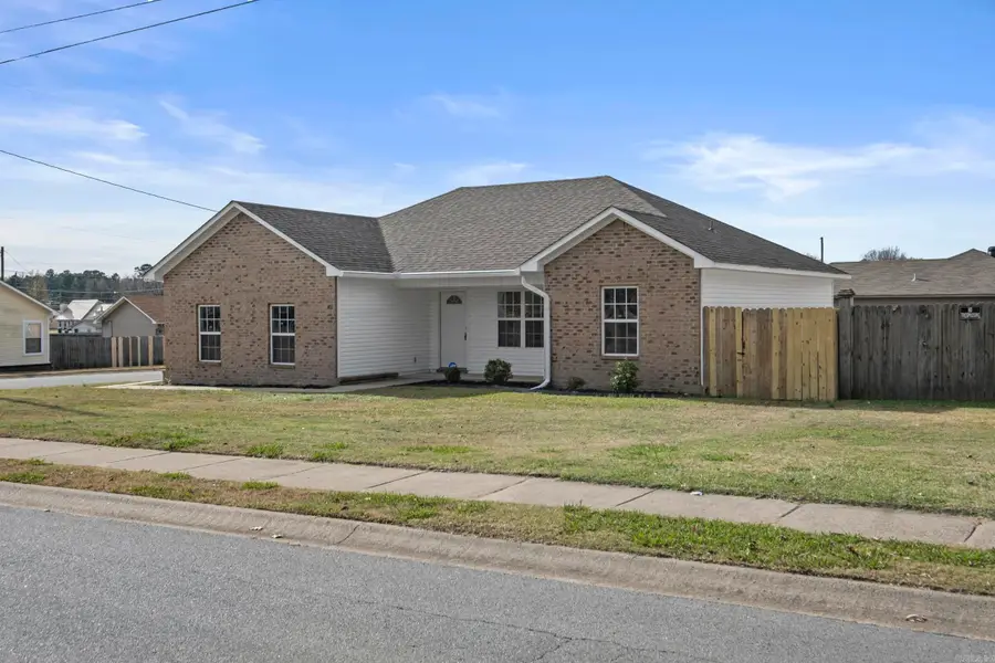 401 W Valentine Rd, Jacksonville, AR 72076 - Image #2