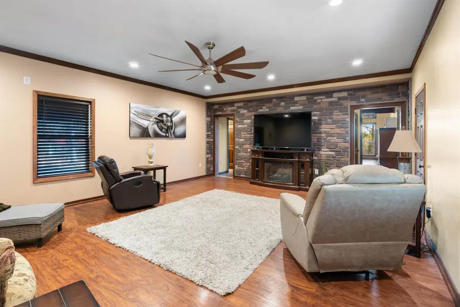 509 E. Olive Street, Melbourne, AR 72556 - Image #3