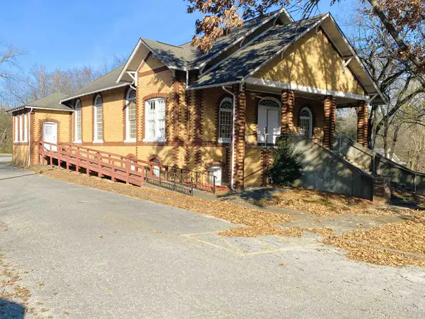 15 W First Street, Calico Rock, AR 72519