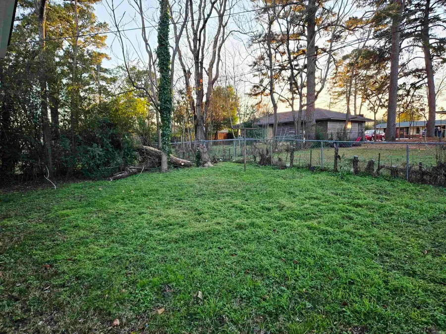 51 Hill Ln, Little Rock, AR 72209 - Image #3