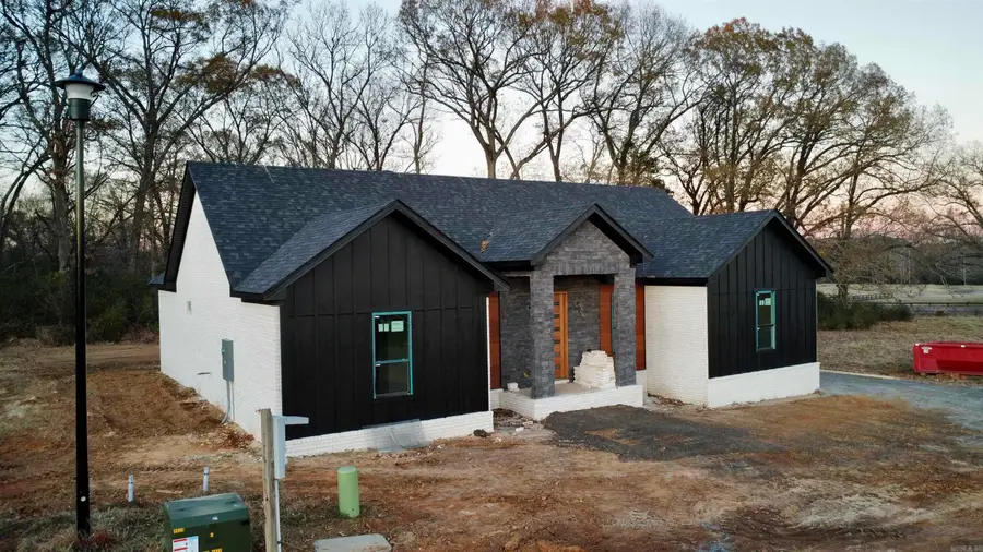 16 Avondale Road, Cabot, AR 72023 - Image #2