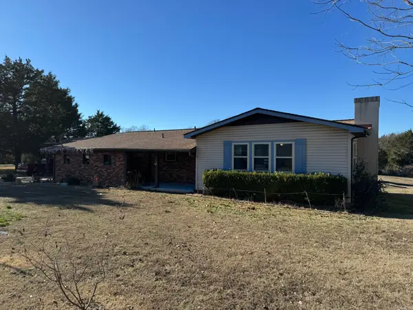 340 Bayless Court, Gassville, AR 72635