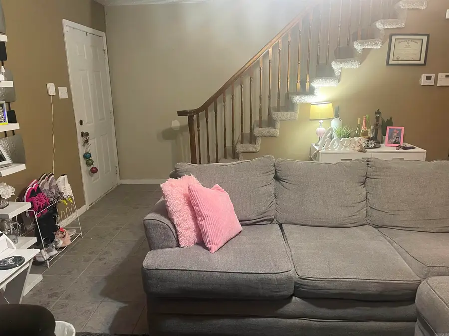 18 Woodbriar Dr, Jacksonville, AR 72076 - Image #3