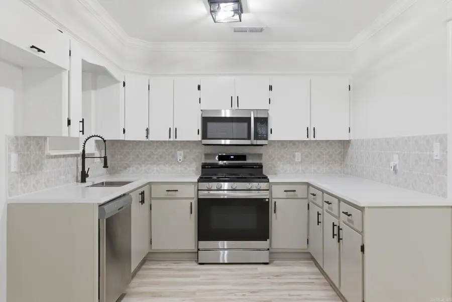 6315 Blackhawk Dr, North Little Rock, AR 72116 - Image #2