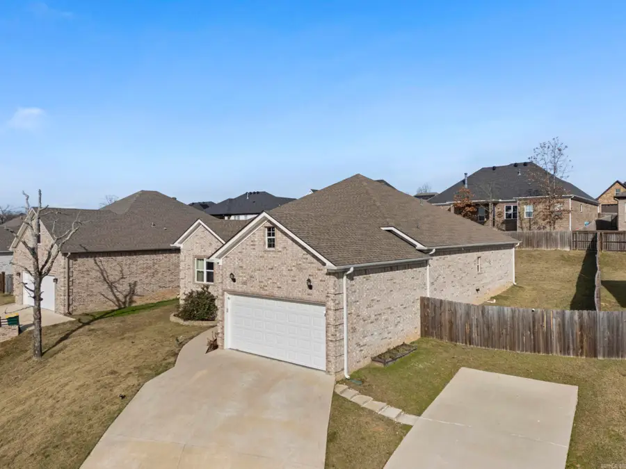 9138 Cliffside Dr, Sherwood, AR 72120 - Image #2