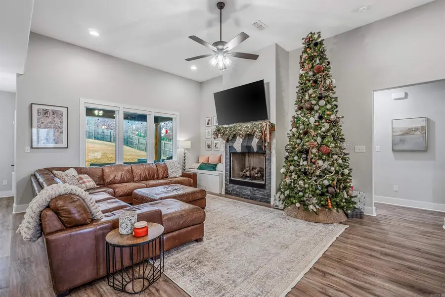 4093 Hampton Drive, Benton, AR 72019 - Image #2