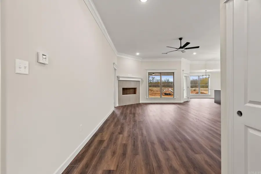 71 Corniche Cove, Maumelle, AR 72113 - Image #2