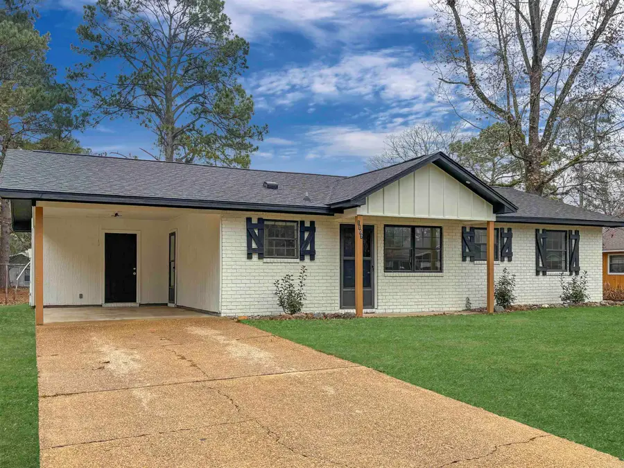 1107 Dogwood Drive, Gurdon, AR 71743 - Image #2