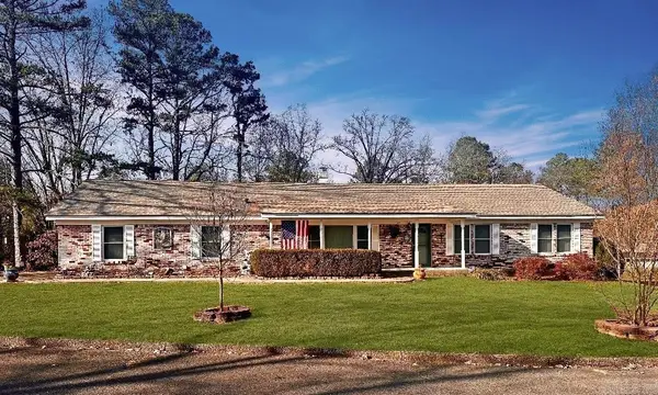 105 Seminole Ct, Hot Springs, AR 71901