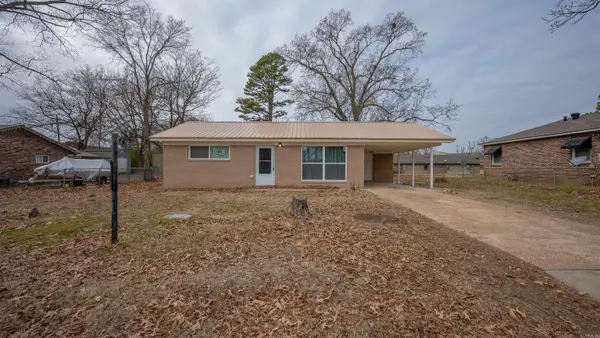 406 Sidney St, Batesville, AR 72501