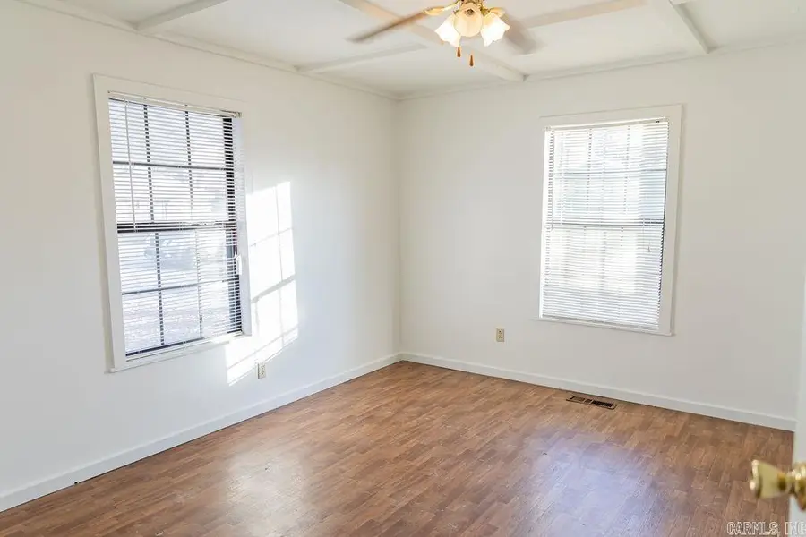 304 N 12th Avenue, Paragould, AR 72450 - #3