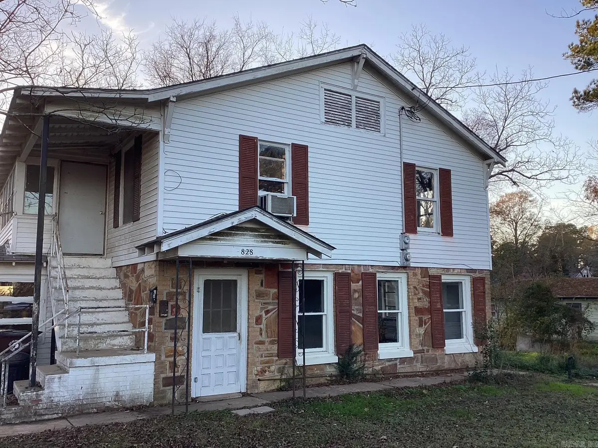 828 East Main St, Prescott, AR 71857 - Image #1