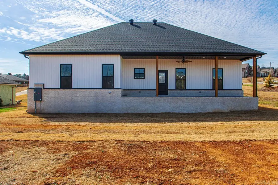 8 Cobble Hill Road, Little Rock, AR 72211 - #3