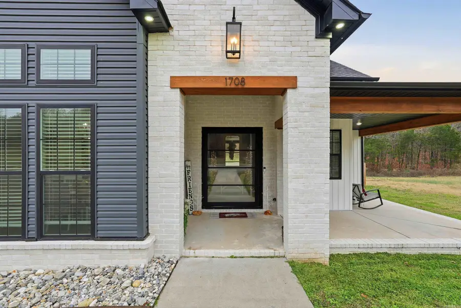 1708 E Holloway St, Morrilton, AR 72110 - Image #3