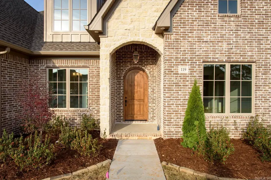 119 Falstone Dr, Little Rock, AR 72223 - Image #2