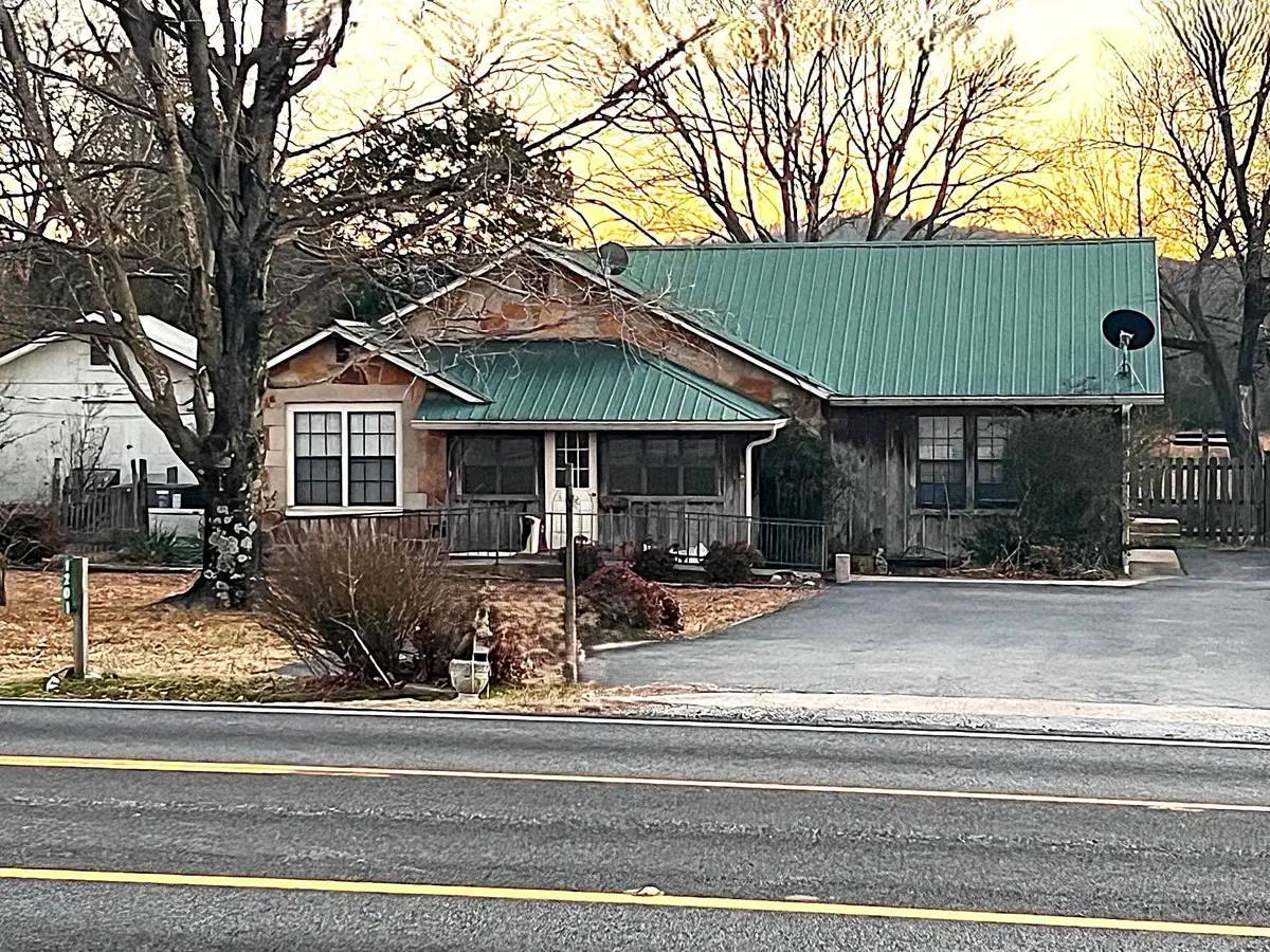 1201 E Main Street, Mountain View, AR 72560 - Image #1