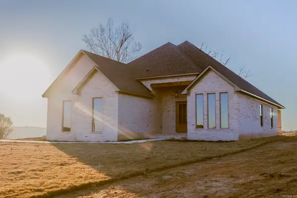 295 Castleberry Rd., Greenbrier, AR 72058