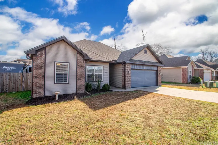 504 Adams Vineyard Rd, Benton, AR 72015 - Image #2