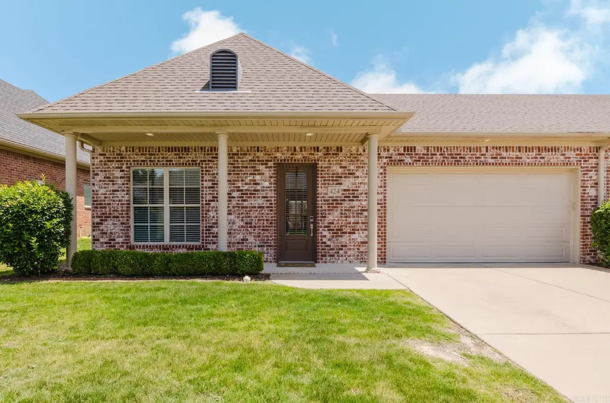 424 Valley Ranch Cir, Little Rock, AR 72223 - Image #1