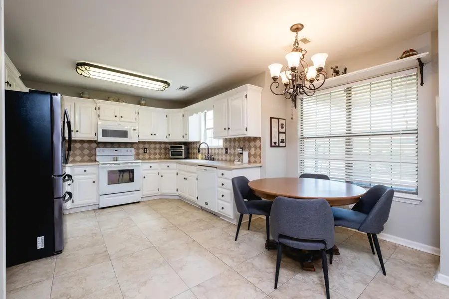 12601 Misty Creek Drive, Little Rock, AR 72211 - #3