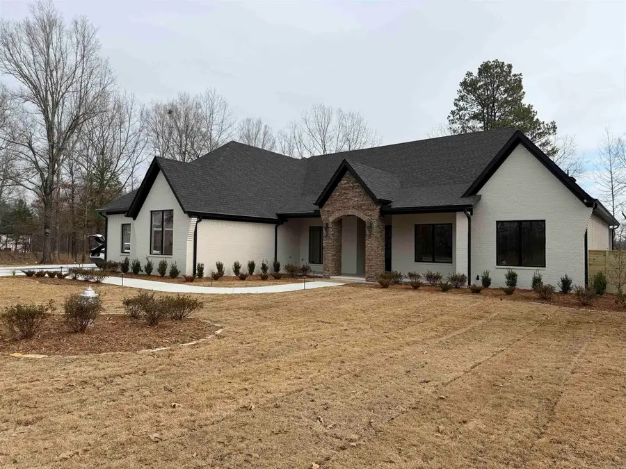 207 Shagbark Trail, Maumelle, AR 72113 - Image #2