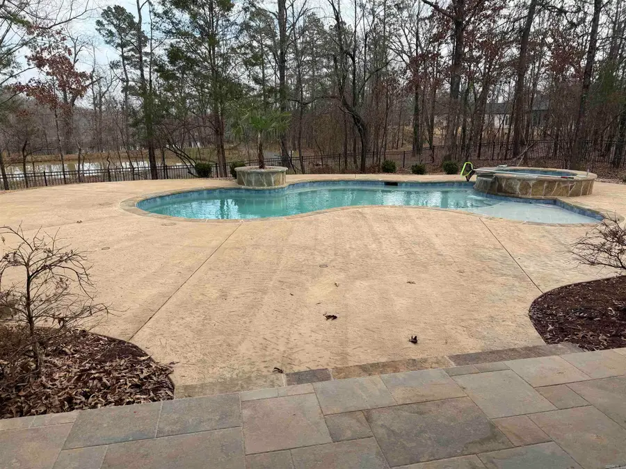 205 Shagbark Trail, Maumelle, AR 72113 - Image #2