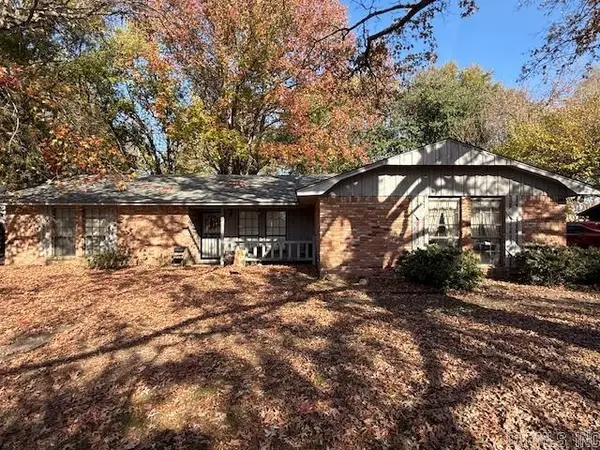 203 Cottonwood Drive, England, AR 72046