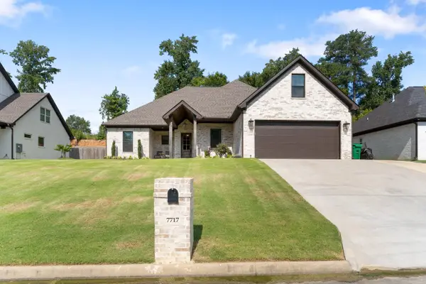 7717 S Shoreline Boulevard, Benton, AR 72019