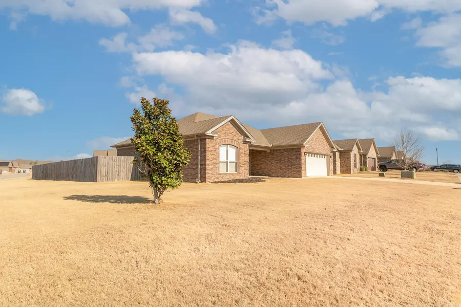 1000 Puritan Drive, Jacksonville, AR 72076 - Image #2