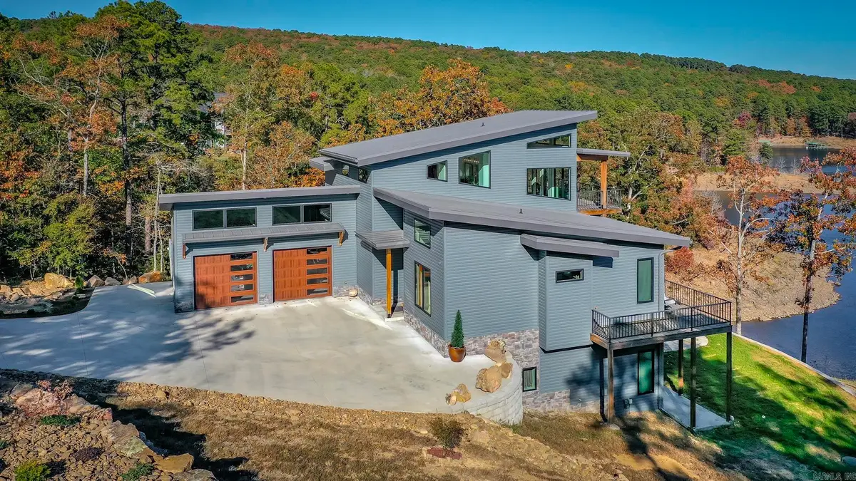 123 Sandelwood Circle, Fairfield Bay, AR 72088 - Image #1