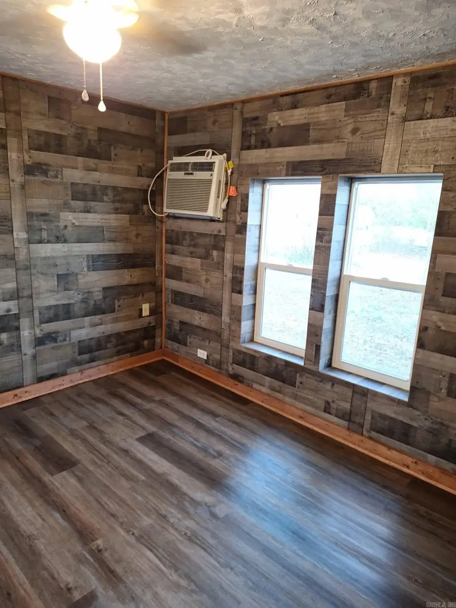 508 E 5th Street, Rector, AR 72461 - #3