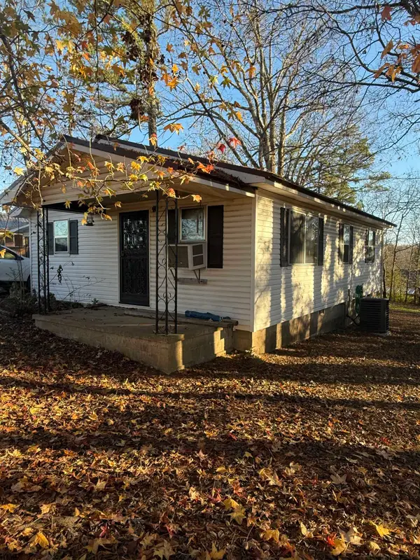 37 Park Circle, Evening Shade, AR 72532