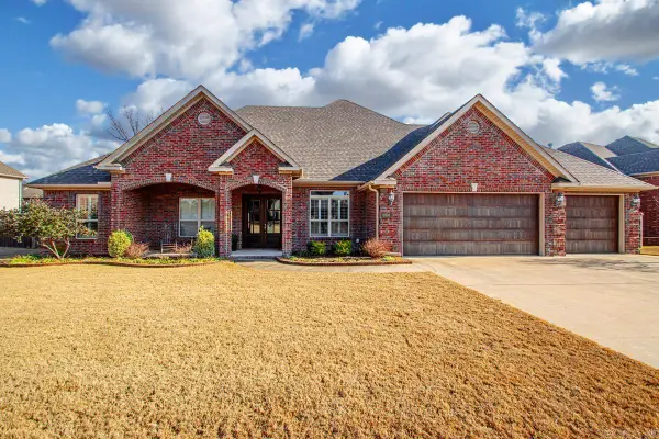 9908 Oak Heights Drive, Sherwood, AR 72120