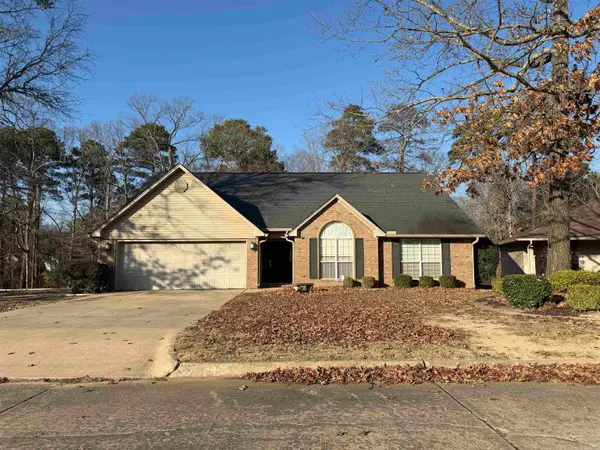 341 Regal Oaks, White Hall, AR 71602