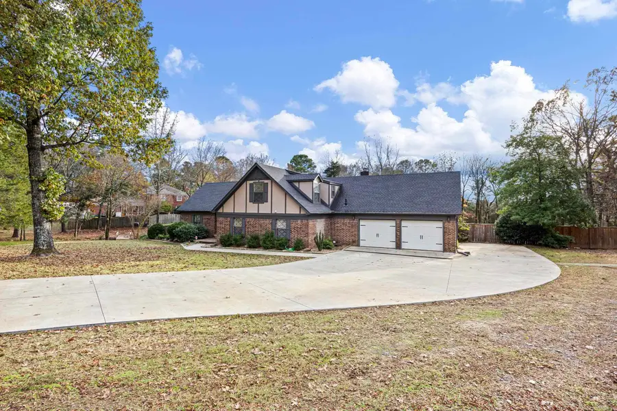 1424 N Lands End Pt, Russellville, AR 72802 - Image #2