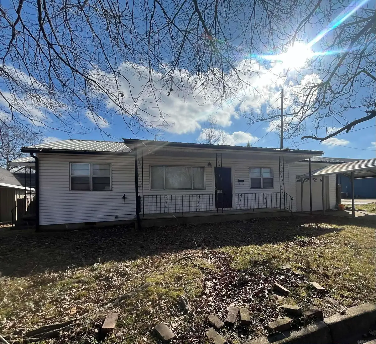 410 Maple Ave, Mena, AR 71953 - Image #1